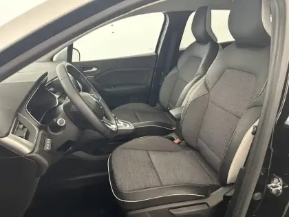 Photo 17 Renault Captur  E-Tech Plug-in 160