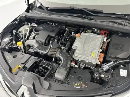 Photo 35 Renault Captur  E-Tech Plug-in 160