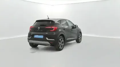 Photo 13 Renault Captur  E-Tech Plug-in 160