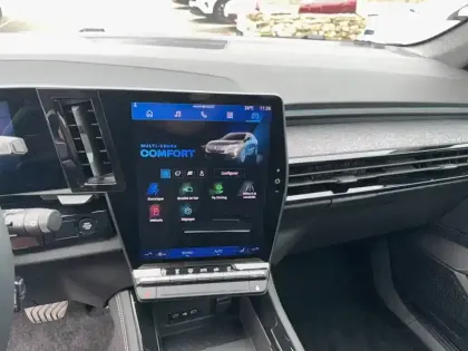 Photo 11 Renault Austral  full hybrid E-Tech 200 ch