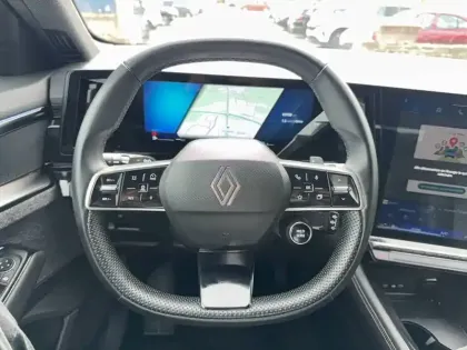Photo 33 Renault Espace  E-Tech full hybrid 200 GSR2