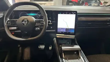 Photo 12 Renault Austral  E-Tech hybrid 200