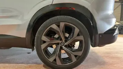 Photo 8 Renault Austral  E-Tech hybrid 200