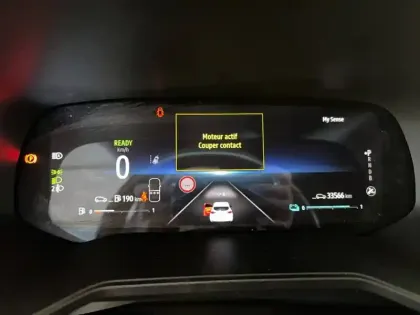 Photo 27 Renault Clio  E-Tech full hybrid 145