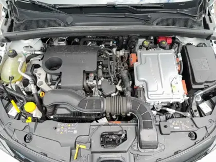 Photo 17 Renault Clio  E-Tech full hybrid 145