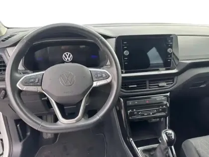 Photo 7 Volkswagen T-cross 1.0 TSI 95 Start/Stop BVM5 Life Plus