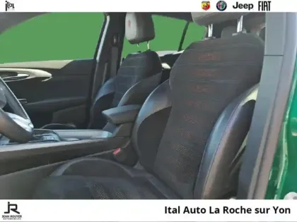 Photo 8 Alfa Romeo Tonale  1.5 Hybrid 130ch Edizione Speciale TCT