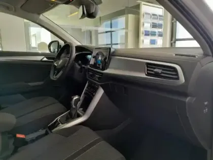Photo 14 Volkswagen T-roc  1.5 TSI Evo2 150ch VW Edition DSG7