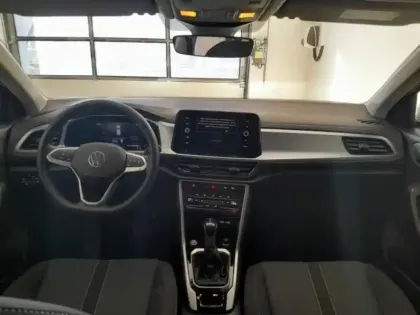 Photo 10 Volkswagen T-roc  1.5 TSI Evo2 150ch VW Edition DSG7