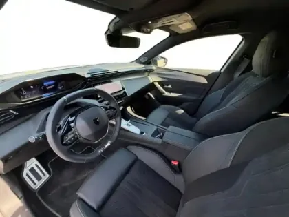 Photo 12 Peugeot 408  Hybrid 145ch GT e-DCS6