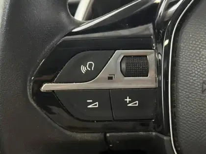Photo 14 Peugeot 3008  1.2 PureTech 130ch S&S Style EAT8