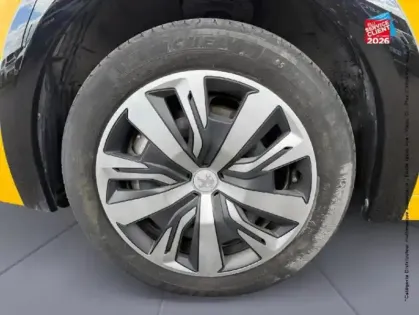 Photo 9 Peugeot 208  e- 136ch Like
