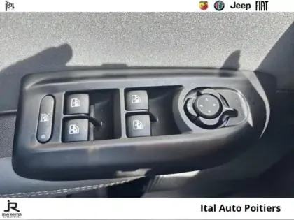 Photo 11 Alfa Romeo Tonale  1.5 Hybrid 160ch Sprint TCT