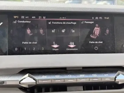 Photo 12 DS DS 4  PureTech 130ch Esprit Voyage Automatique