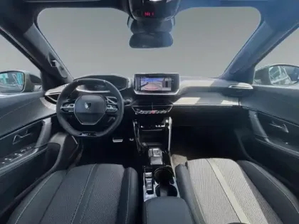Photo 39 Peugeot 2008  Hybrid 145ch GT / TOIT OUVRANT