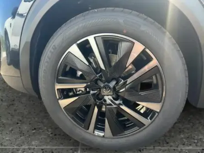 Photo 28 Peugeot 2008  Hybrid 145ch GT / TOIT OUVRANT