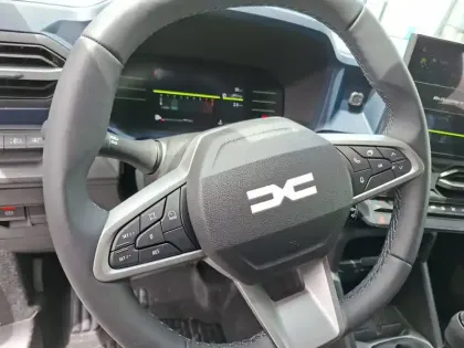 Photo 21 Dacia Duster  Mild Hybrid 130