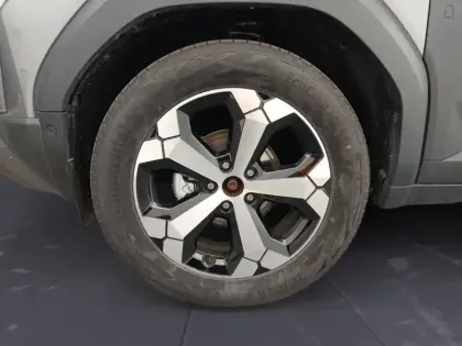 Photo 8 Dacia Duster  Mild Hybrid 130