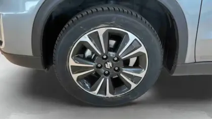 Photo 10 Suzuki Vitara  1.5 Dualjet Hybrid Auto