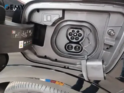 Photo 18 Peugeot 3008  Electrique 210 ch 73 kWh