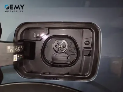 Photo 11 Peugeot 5008  Electrique 210 ch 73 kWh