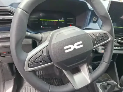 Photo 22 Dacia Duster  Mild Hybrid 130
