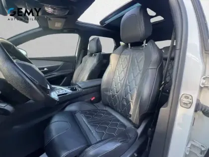 Photo 8 Peugeot 3008  Hybrid4 300 e-EAT8