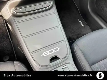 Photo 39 Fiat 600 e 156 ch 54 kWh