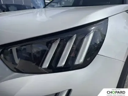Photo 21 Peugeot 2008  PureTech 130 S&S EAT8