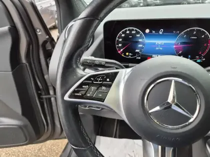 Photo 14 Mercedes Classe B  180 7G-DCT