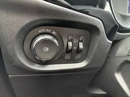 Photo 21 Opel Corsa  Electrique 136 ch Autonomie 356 km