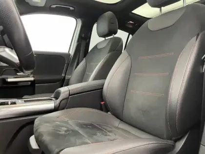 Photo 49 Mercedes GLA  200 d 8G-DCT