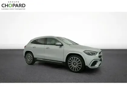 Photo 40 Mercedes GLA  200 d 8G-DCT