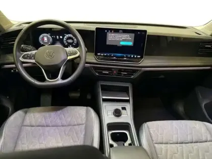Photo 7 Volkswagen Tiguan 2.0 TDI 150ch DSG7 VW Edition