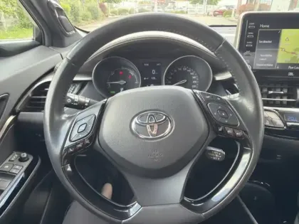 Photo 12 Toyota C-HR 1.8 Hybride 122 Distinctive