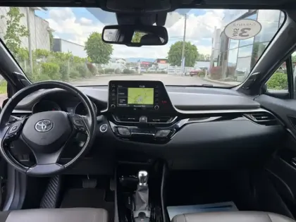 Photo 10 Toyota C-HR 1.8 Hybride 122 Distinctive