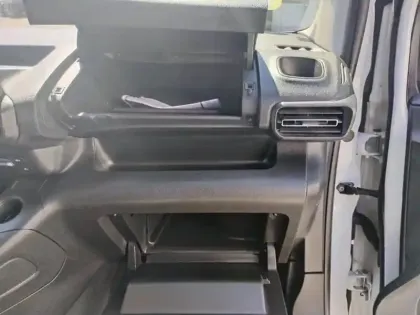 Photo 15 Citroën Berlingo  Taille M BlueHDi 130 S&S BVM6 Shine
