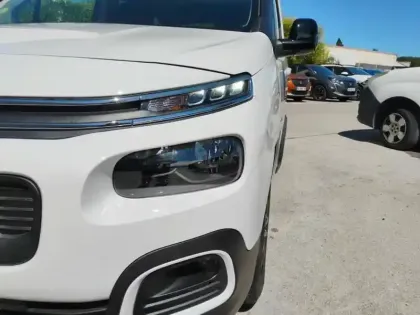Photo 13 Citroën Berlingo  Taille M BlueHDi 130 S&S BVM6 Shine
