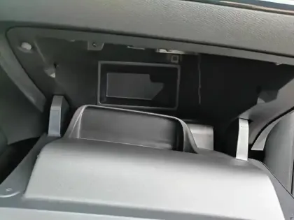 Photo 15 Peugeot 2008  PureTech 100 S&S BVM6 Active