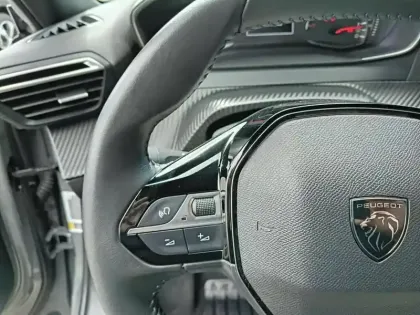 Photo 18 Peugeot 2008  PureTech 100 S&S BVM6 Active