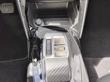 Photo 23 Peugeot 208  Electrique 136ch 50 kWh Allure