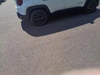Photo 27 Jeep Renegade  1.5 Turbo T4 130 ch BVR7 e-Hybrid Summit