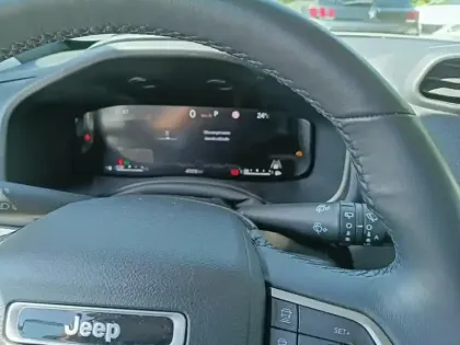 Photo 17 Jeep Renegade  1.5 Turbo T4 130 ch BVR7 e-Hybrid Summit