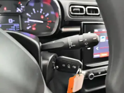 Photo 17 Citroën C3  PureTech 83 S&S BVM5 Shine