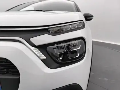 Photo 13 Citroën C3  PureTech 83 S&S BVM5 Shine