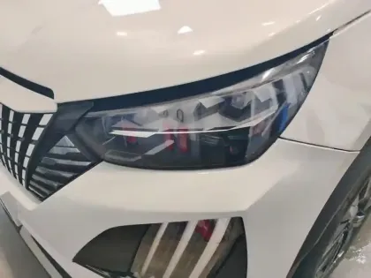 Photo 13 Peugeot 2008  PureTech 130 S&S EAT8 GT