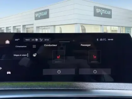 Photo 21 Peugeot 3008  Hybrid 145 e-DCS6 GT