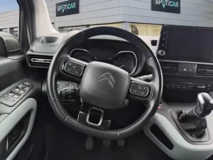 Photo 11 Citroën Berlingo  Taille M BlueHDi 100 S&S BVM Shine