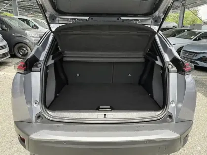 Photo 7 Peugeot 2008  Hybrid 145 e-DCS6 Allure