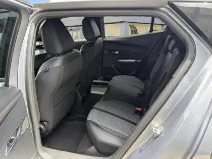 Photo 22 Peugeot 2008  Hybrid 145 e-DCS6 Allure